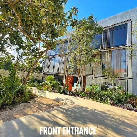 Delightful Modern Studio